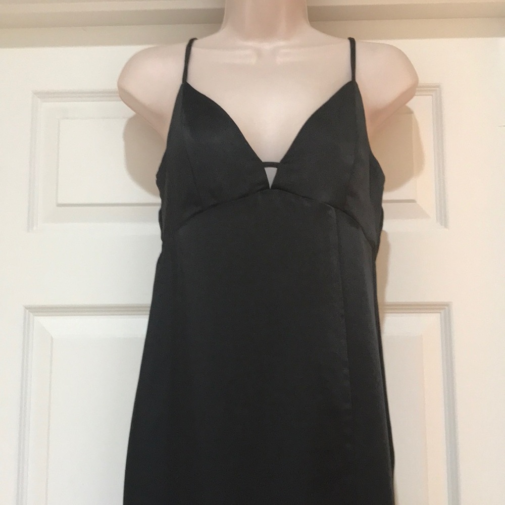 EUC Like New Stitch and Pine Long Satin    Dress Size M